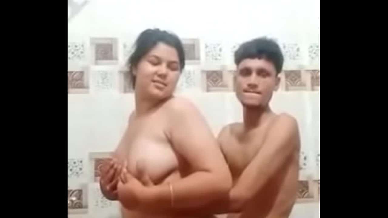 Xxxvideohd3 - xvideos3 Desi Couple XXX bathroom Sex At Home Video MMS